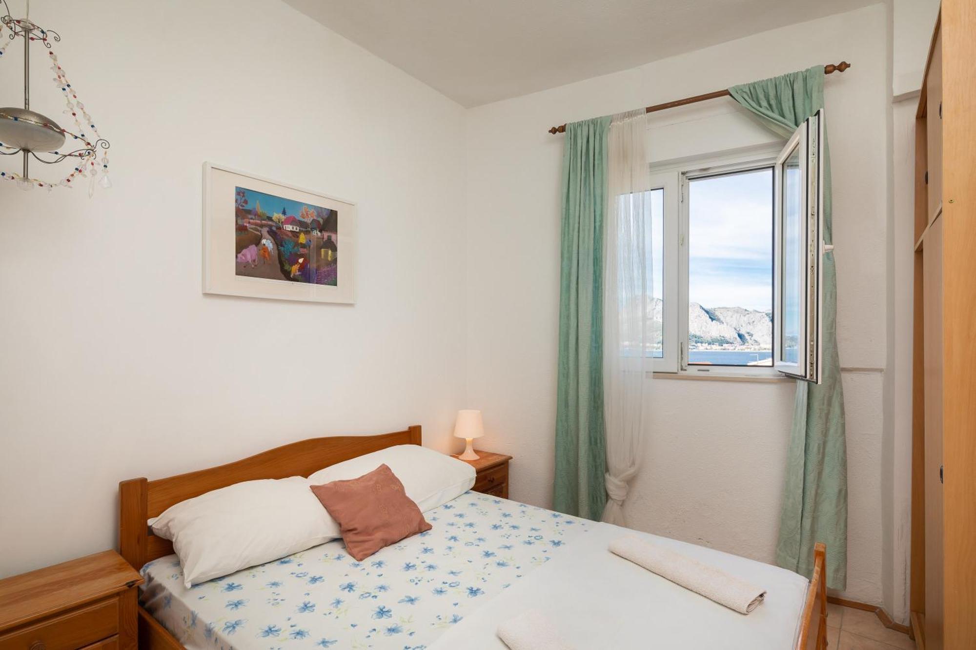Apartments Roza Омиш Экстерьер фото